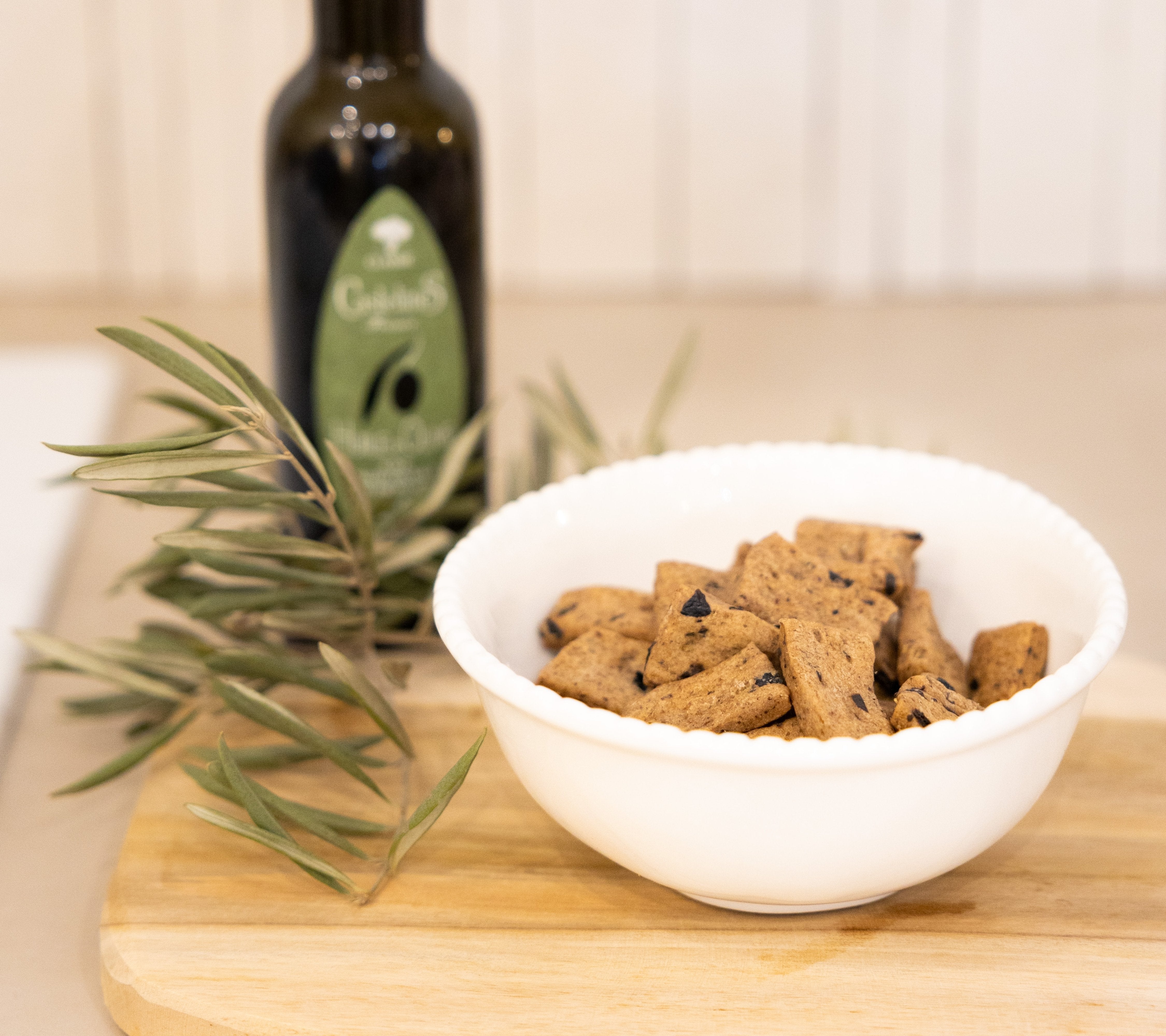 biscuits-olives-herbs-secrets-lola-perfect-pairing-apero - Céline en Provence