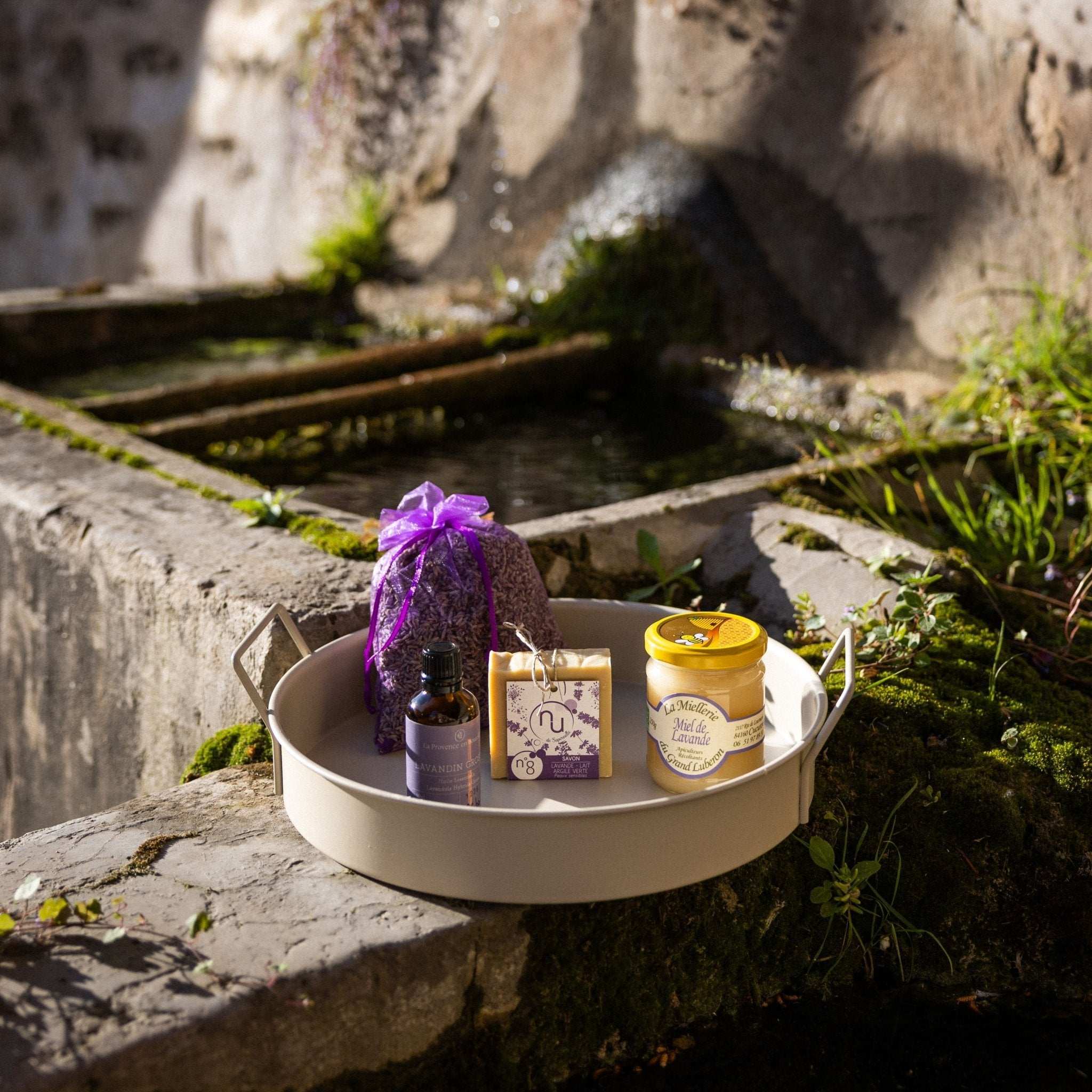 The Discover Lavender gift box from Céline en Provence, containing Provençal lavender honey, soap, essential oil, and a fragrant pouch for a moment of calm.