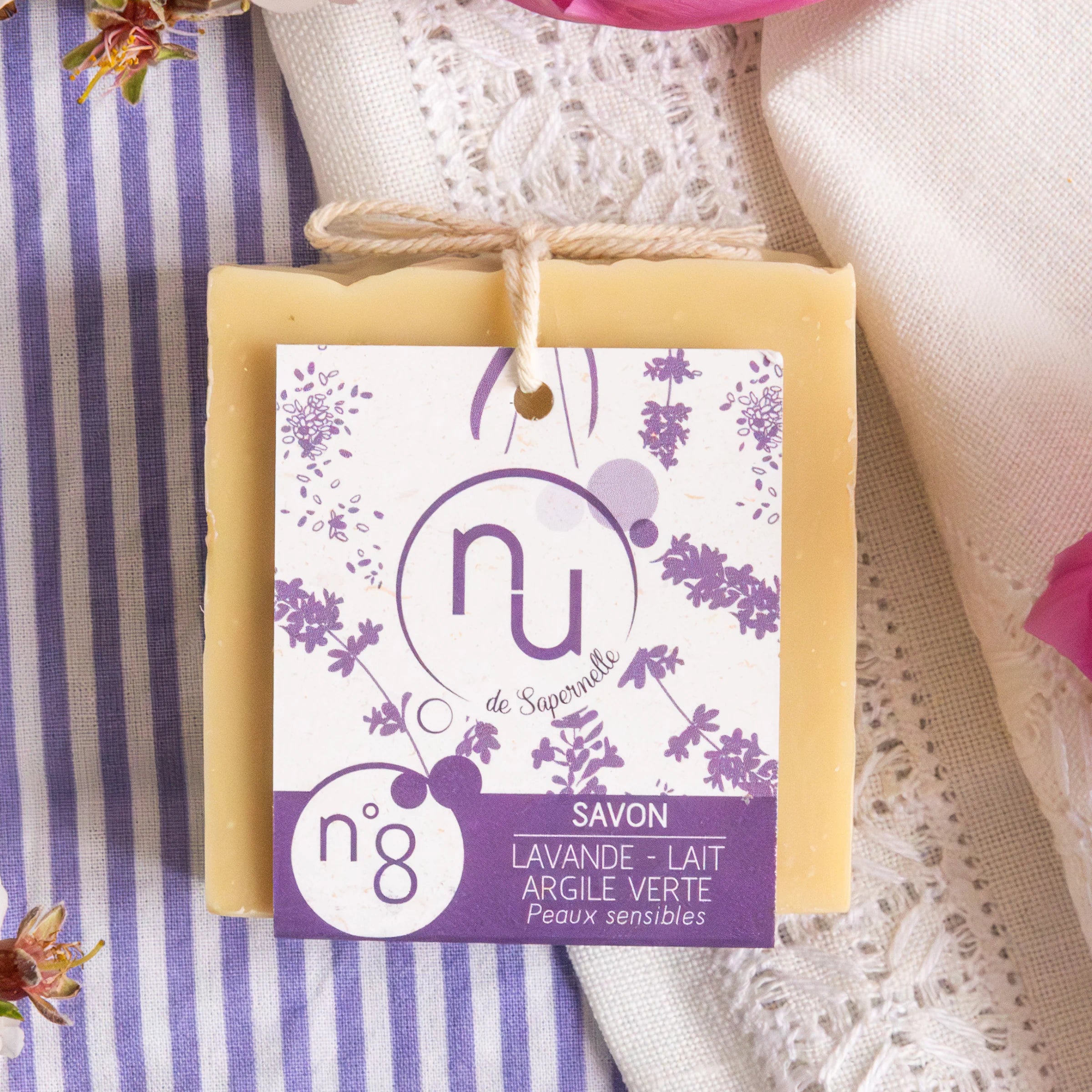 Nu de Sapernelle N°8 lavender milk and green clay soap bar, handmade in Provence for sensitive skin