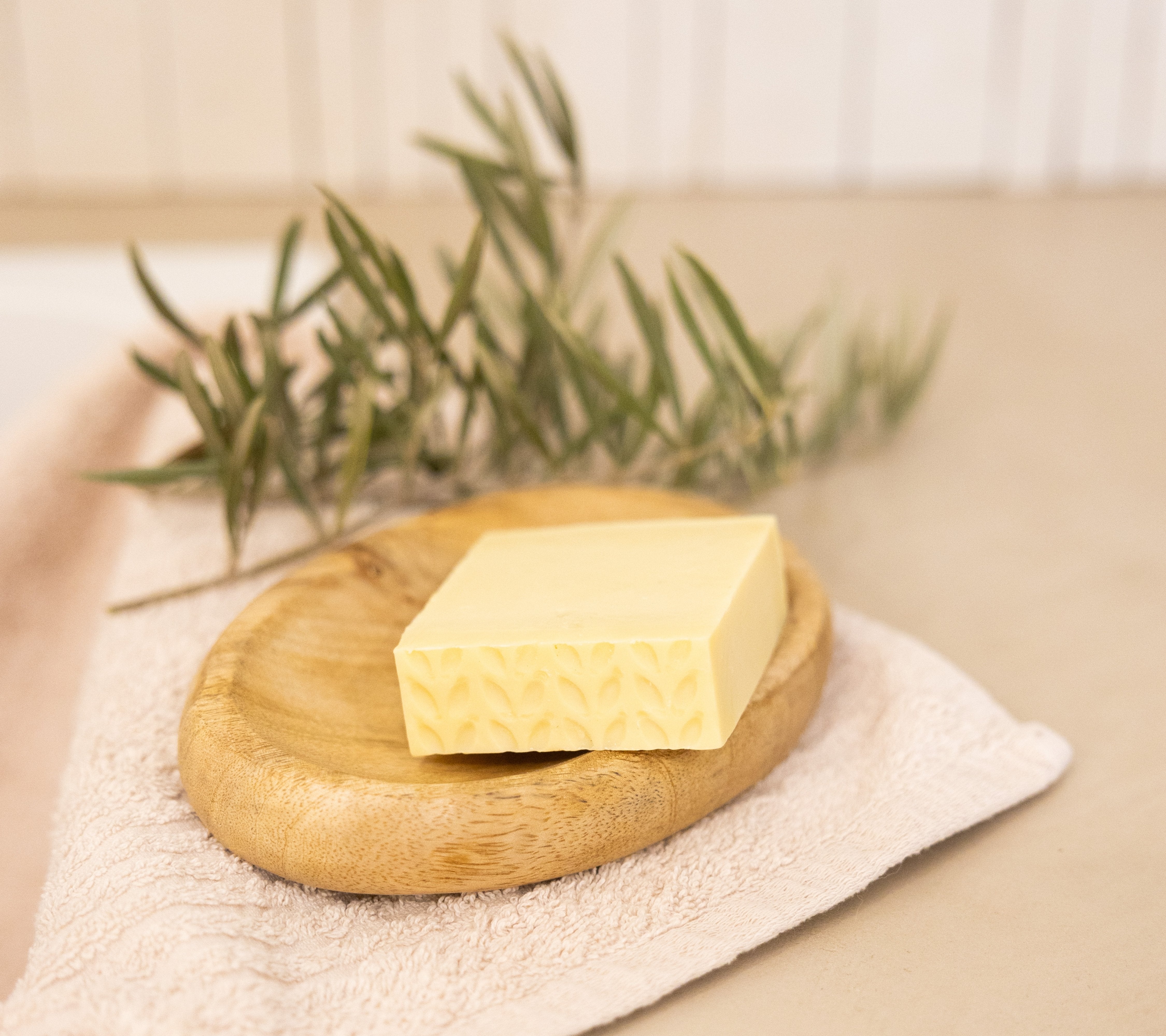 sapernelle-olive-soap-perfect-pairing-bath-ritual - Céline en Provence
